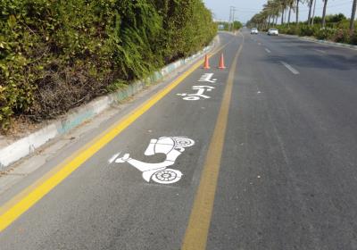 علامت گذاری مسیر ویژه موتور های شارژی در معابر کیش به همت شرکت عمران، آب و خدمات 